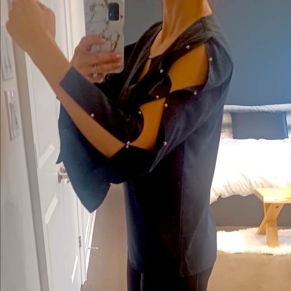 Lilly Morgan Blouse - Picture 7 of 10